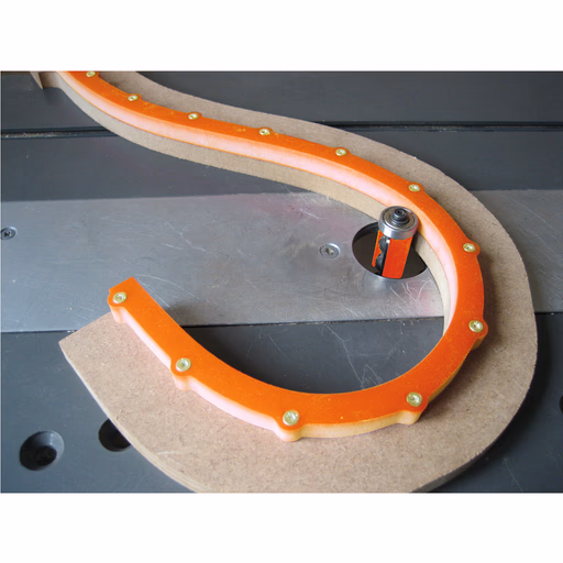 Zeer flexibele strip voor het uitzetten van een gebogen werkstuk L=1000mm